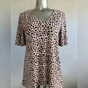 Free 🆕Relaxed  Fit V Neck Top